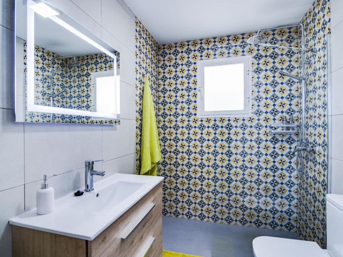 Ferienhaus Modern In Artola With Swimming Pool